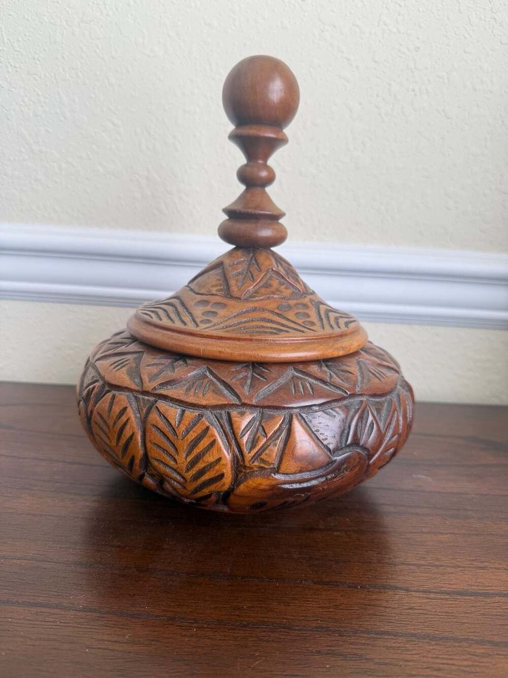 Vintage Hand-Carved Wooden Lidded Bowl with Finial, Geometric Leaf Pattern
